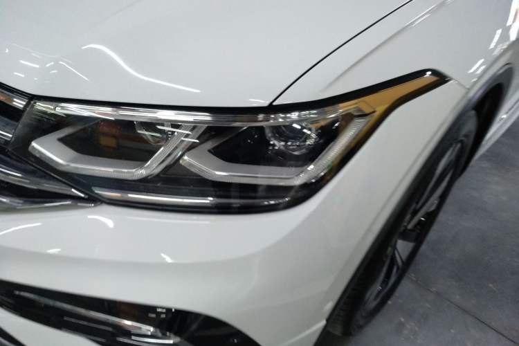 Used Volkswagen Tiguan L 2023 Facelift 380TSI Automatic All-Wheel Drive R-Line Flagship 7-Seater