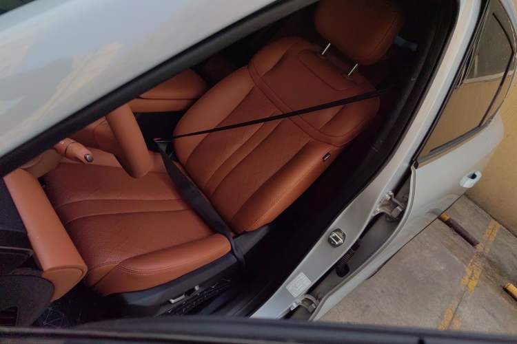 Used Wuling Xingguang S 2025 Model 510 km Flagship Version Left Front Seat