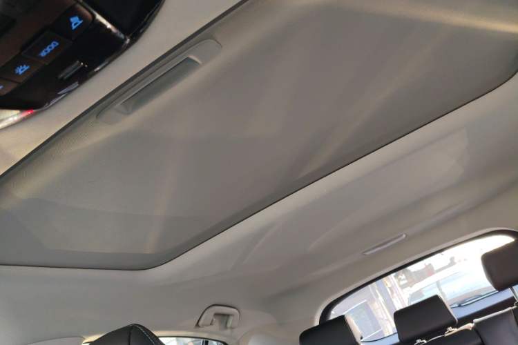 Used Toyota Harrier 2022 Dual-Engine 2.5L CVT Two-Wheel Drive Luxury Edition