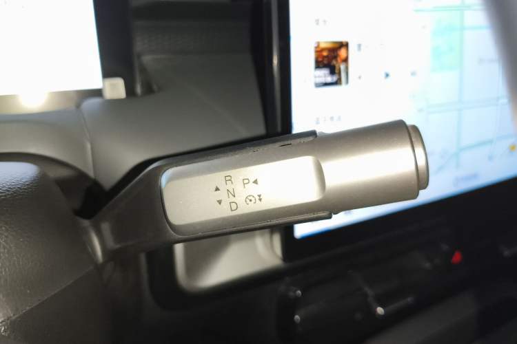 Used AION Y 2023 Younger Star Edition Gear Lever