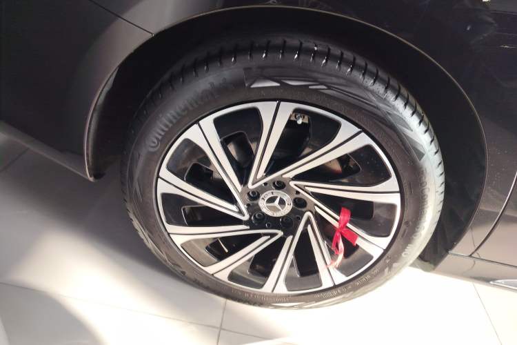 Used Mercedes-Benz E-Class 2025 E 300 L Luxury Model
