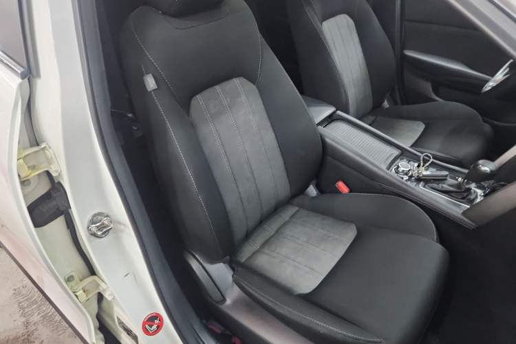 Used Mazda CX-4 2018 2.0L Automatic 2WD Blue Sky Exploration Edition China VI Standard
