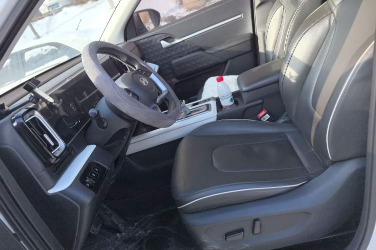 Used Hyundai ix35 2023 Musso 2.0L Deluxe Edition DLX
