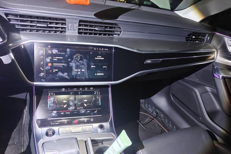 Used Audi A7 2023 45 TFSI Prestige Edition Audio And AC Panel