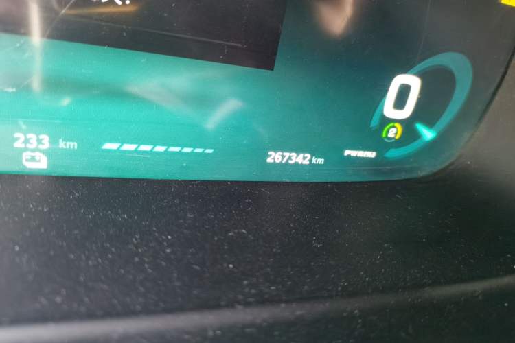 Used Roewe RX5 New Energy 2017 ERX5 EV400 Electric Internet Luxury Edition