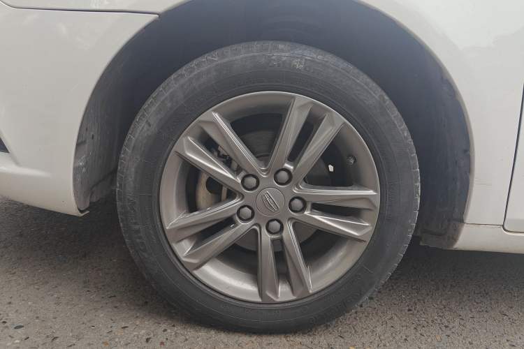 Used Geely Auto Emgrand 2017 Sedan Million Edition 1.5L Manual - Upward Version