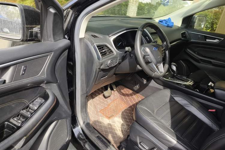 Used Ford Edge 2016 EcoBoost 245 Two-Wheel-Drive Titanium 7-Seater