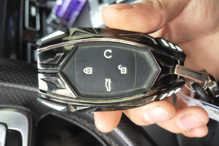 Used GAC Trumpchi GS8 2022 Flagship Series 2.0 TGDI Four-Wheel Drive Luxury Smart Connectivity Version (7 Seats)