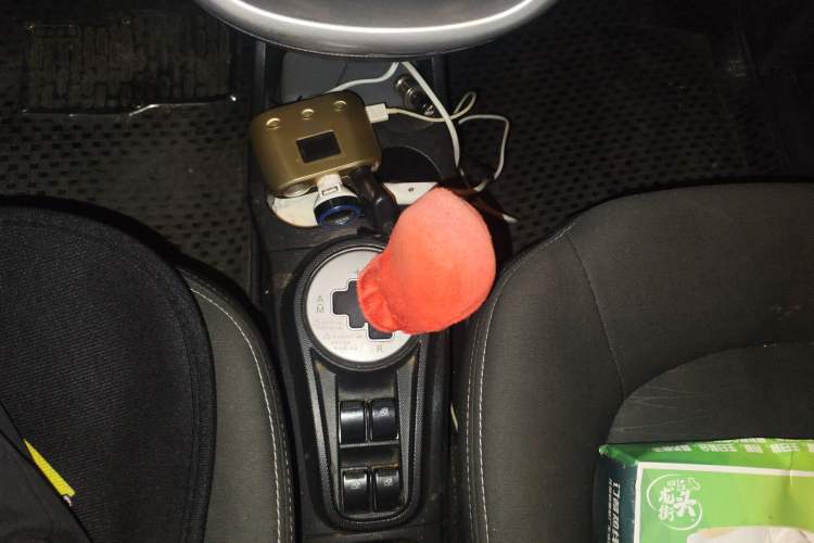 Used CHANGAN Benni mini 2012 1.0L IMT Navigation Version China IV Standard
