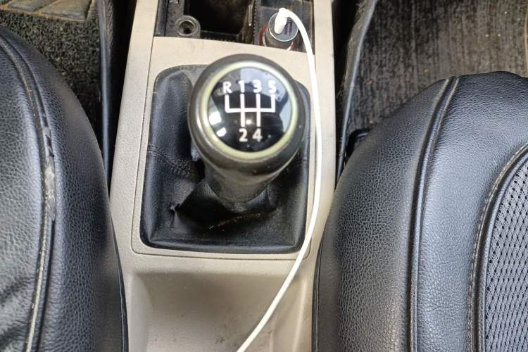 Used Volkswagen Polo 2011 Jingqu 1.4L Manual Shishang Edition Gear Lever