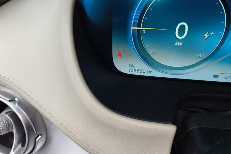 Used Denza X 2020 PHEV Flagship Edition Odometer Close Up