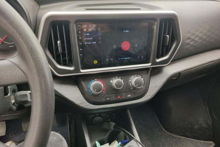 Used Chana Ruixing M60 2023 1.5L GDI Comfort-Class Passenger Vehicle 6/7 Seats