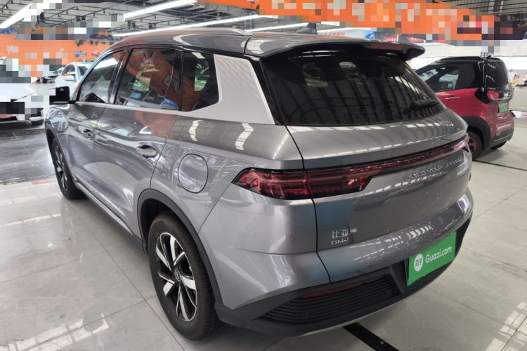 Used BYD Song Pro New Energy 2024 HONOR Edition DM-i 71KM Navigation Model
