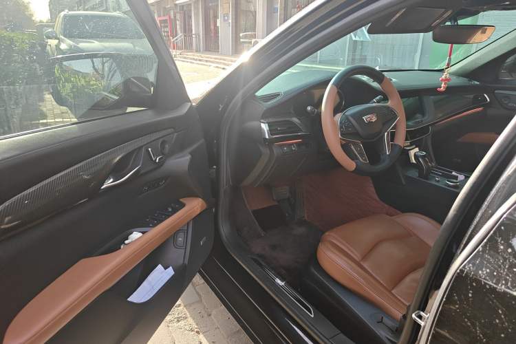 Used Cadillac CT6 2019 28T Luxury Model
