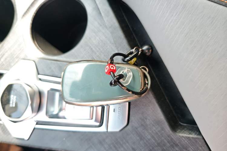 Used CHANGAN UNI-V 2022 1.5T Prestige Version