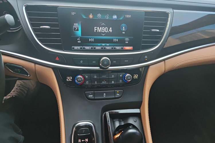 Used Buick LaCrosse 2016 20T Elite Edition Audio And AC Panel