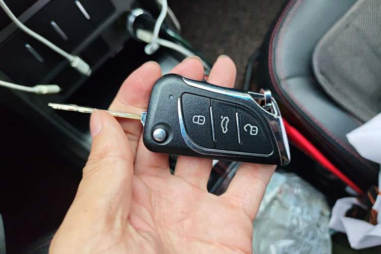 Used Geely Auto Classic Emgrand 2013 Hatchback 1.5L Manual Elite Model Vehicle Key