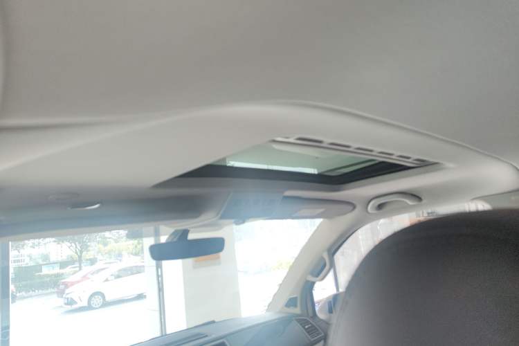 Used Volkswagen Multivan 2018 2.0 TSI Four-Wheel Drive Comfort Edition 7-Seater Headliner