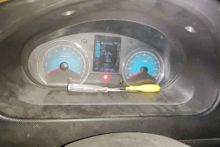 Used Wuling EV50 2020 Pure Electric Van Logistics Vehicle – Penghui Non-Heated Battery
