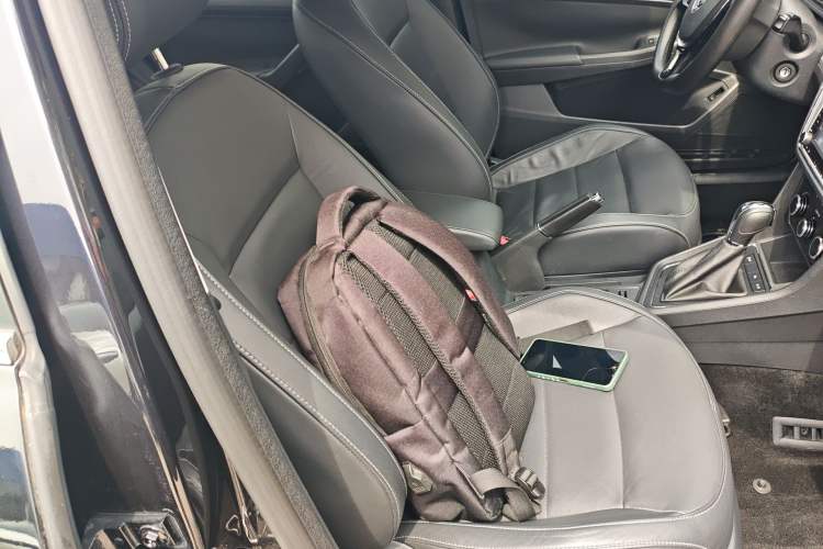 Used Volkswagen Lavida 2015 1.6L Automatic Comfort Edition Right Front Seat