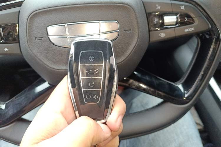 Used Geely Auto Emgrand X7 Sport 2023 Boyue COOL 1.5TD Smart Connect+ Vehicle Key