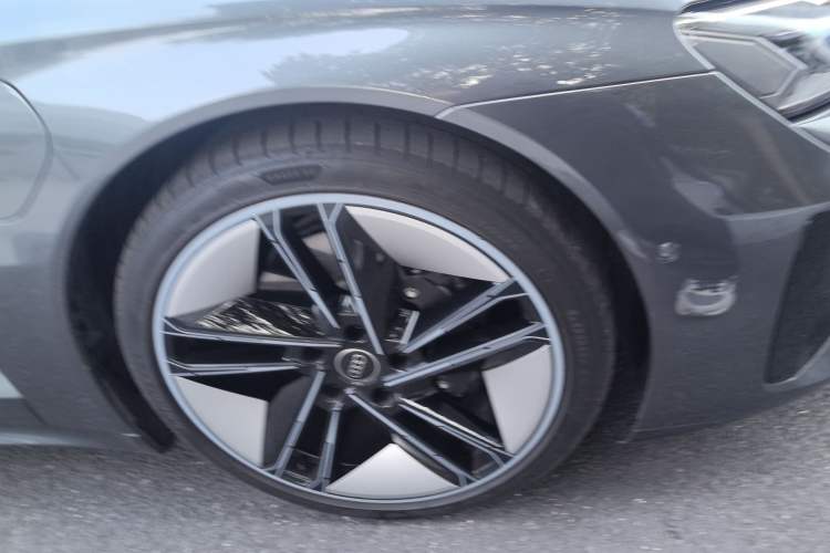 Used Audi e-tron GT 2023 Basic Model
