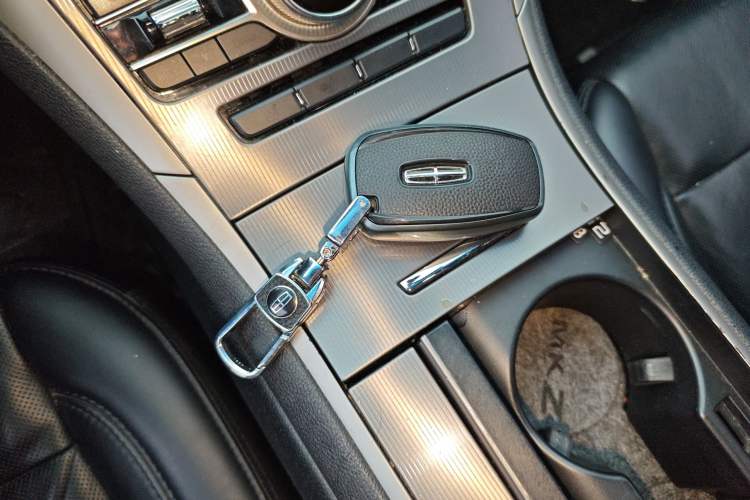 Used Lincoln MKZ 2017 2.0T Luxury Edition
