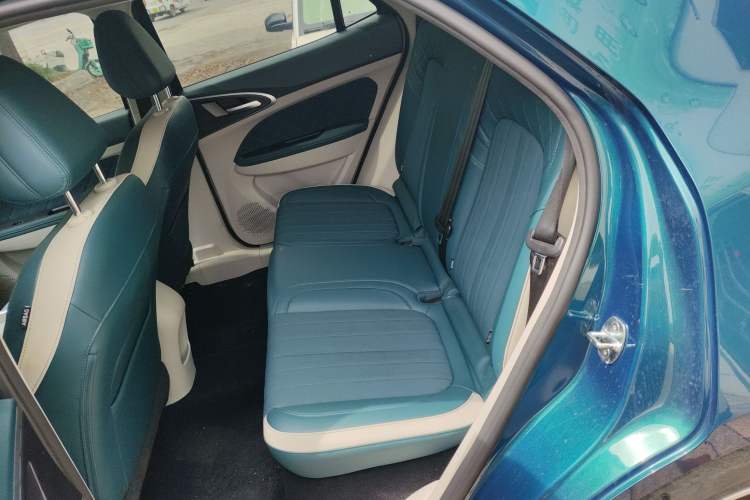 Used ORA Good Cat 2023 401 km Standard Range Luxury Version Lithium Iron Phosphate