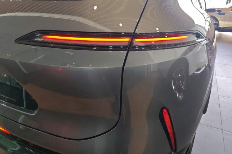 Used Avatr 07 2024 Ultra Range-Extended Four-Wheel Drive
