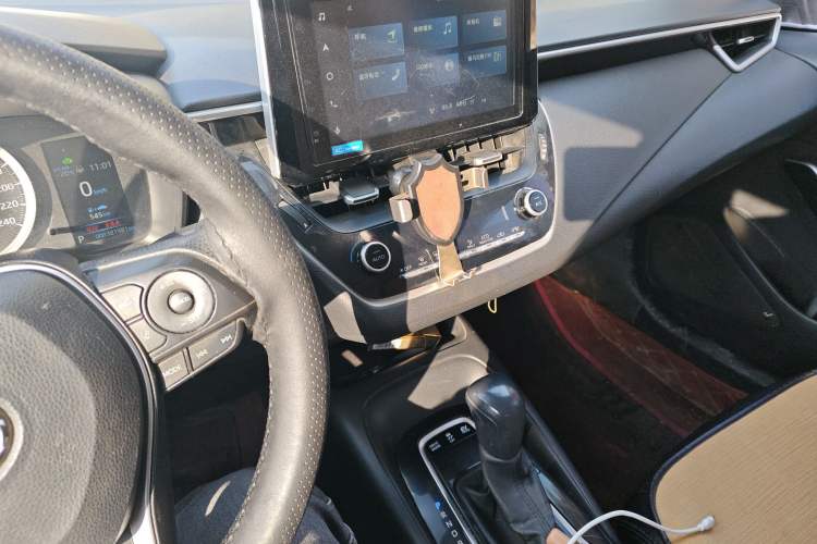 Used Toyota Corolla 2021 Dual-Motor 1.8L E-CVT Elite Edition
