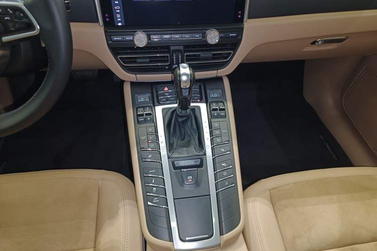 Used Porsche Macan 2018 Macan 2.0T