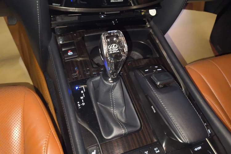 Used Lexus LX 2016 570 Prestige Luxury Edition
