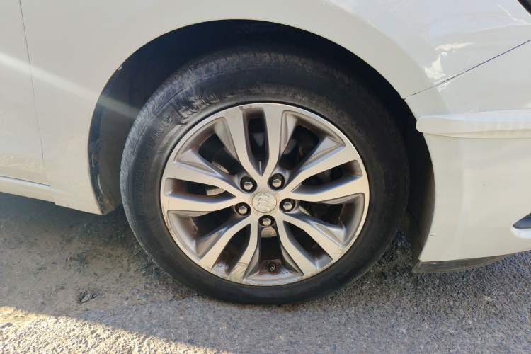 Used Buick GT 2019 18T Automatic Connected Elite Model China V Standard
