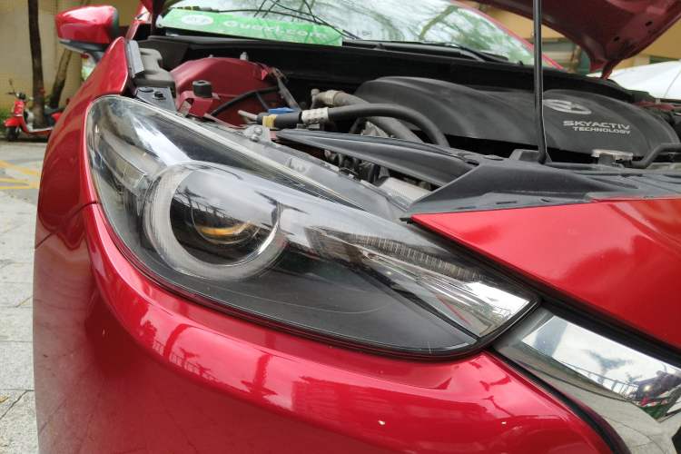 Used Mazda 3 Axela 2017 Sedan 1.5L Automatic Luxury Model Emission Standard China V