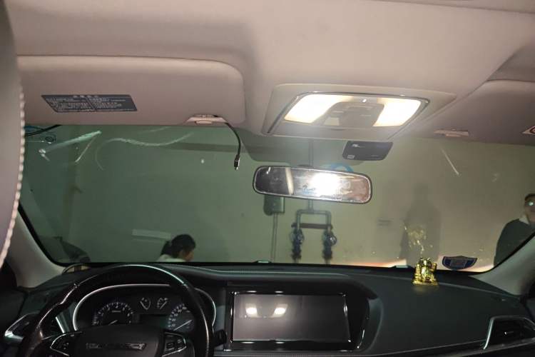 Used Venucia T90 2017 2.0L CVT Smart Edition
