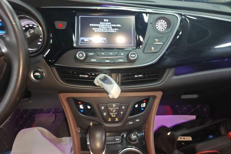 Used Buick Envision 2018 28T Four-Wheel Drive Elite Version Audio And AC Panel