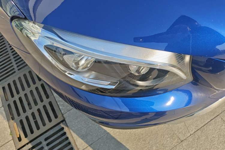 Used Mercedes-Benz GLC 2016 GLC 300 4MATIC Dynamic Model Right Front Headlight