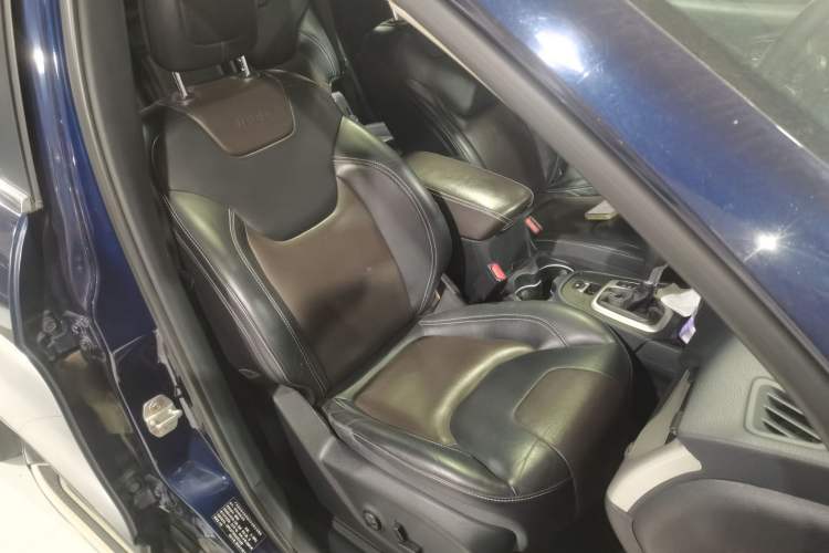 Used Jeep Cherokee 2016 2.4L Leading Edition