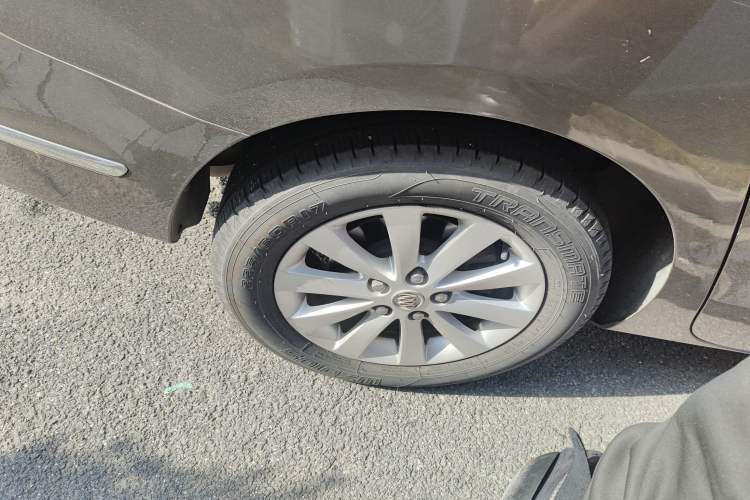 Used Buick GL8 2015 2.4L Luxury Business Premium Edition