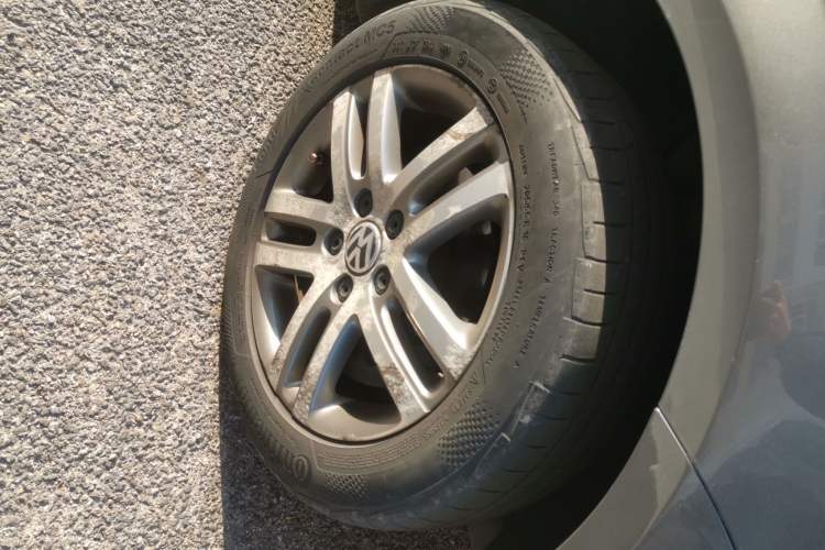 Used Volkswagen Touran 2011 1.4T DSG ZhiZhen Edition 5 Seats
