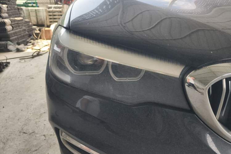 Used BMW 5 Series 2018 525Li Luxury Package Right Front Headlight