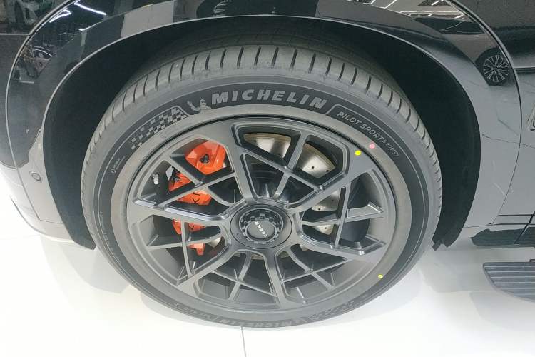 Used Zeekr 9X 2025 Moon Black Edition 70kWh