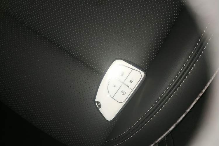 Used Buick Envision 2023 Encore Plus 652T Five-Seat Luxury Model Vehicle Key