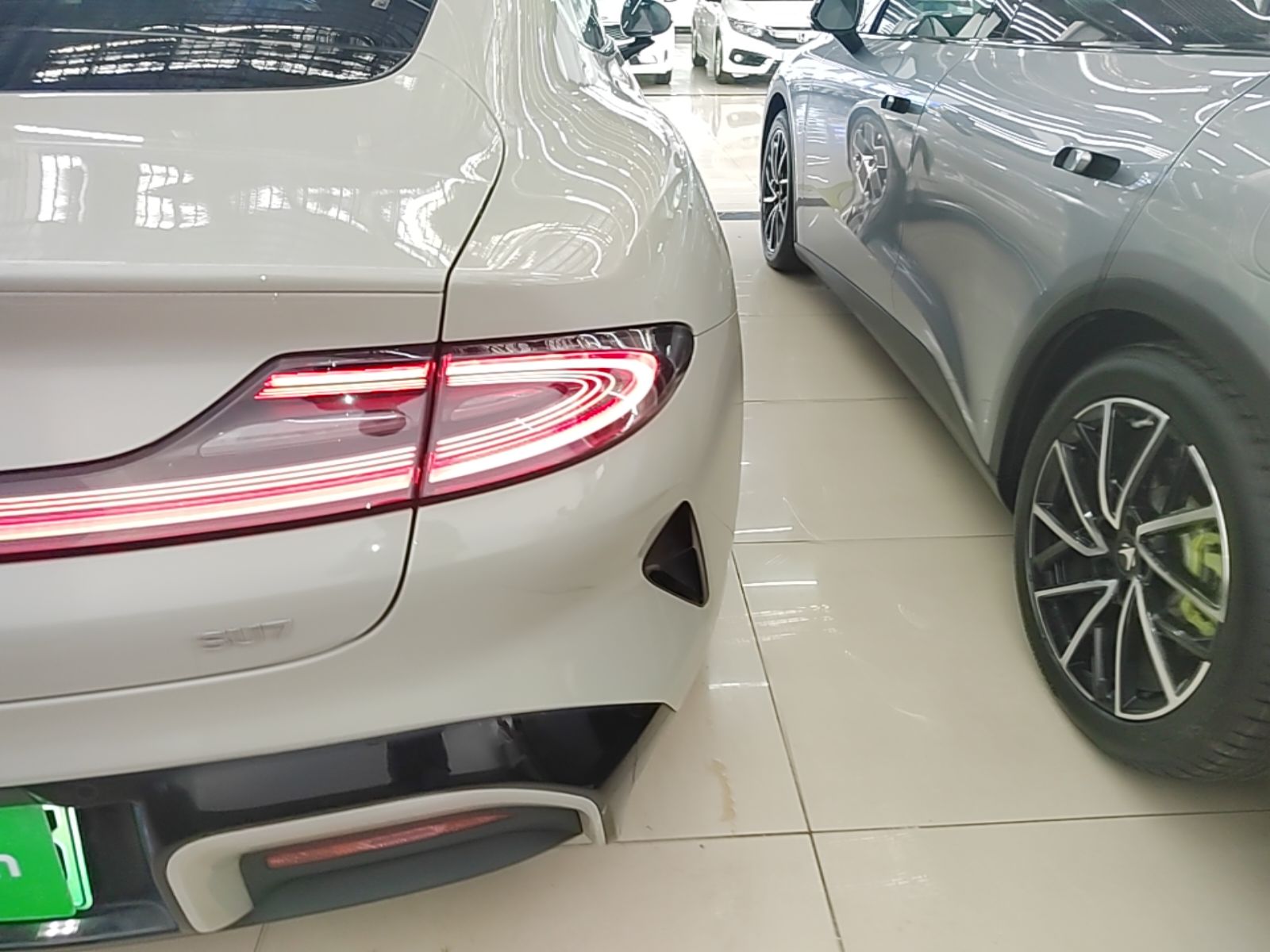 Xiaomi Auto SU7 2024 Rear-Drive Ultra-Long Range Advanced Pro-Level Intelligent Driving Version — снимка 9