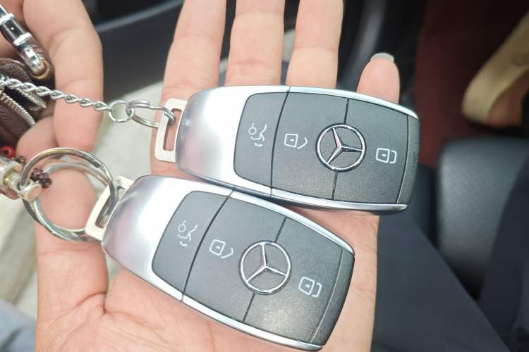 Used Mercedes-Benz GLC 2021 GLC 260 L 4MATIC Dynamic Edition Vehicle Key