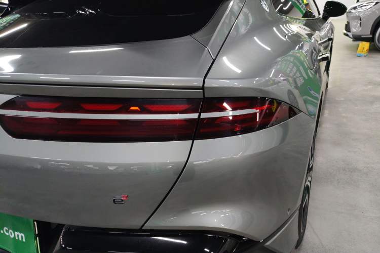 Used Denza Z9GT 2024 1100 Four-Wheel Drive Max Edition
