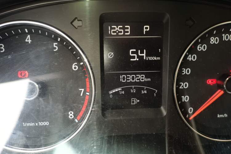 Used Volkswagen Gran Lavida 2013 1.4 TSI Automatic Luxury Model