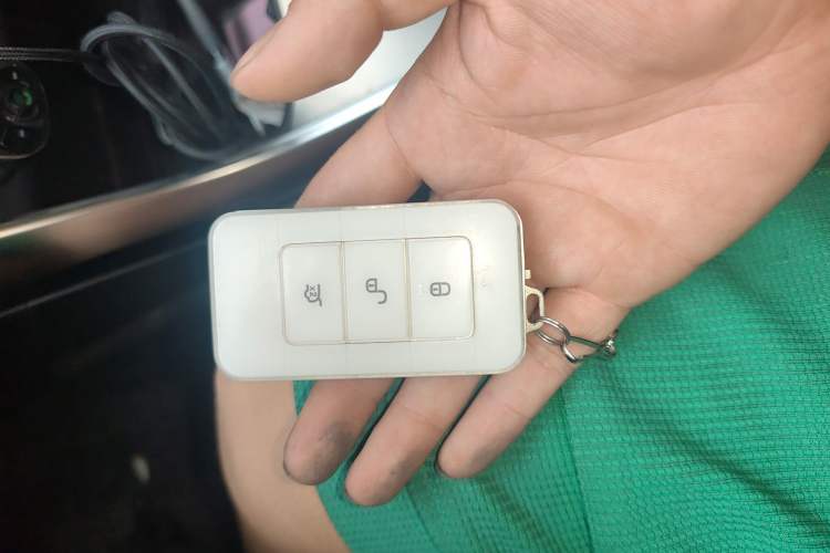 Used BYD Song New Energy 2017 Song DM 1.5TID All-Wheel Drive Prestige Model Vehicle Key