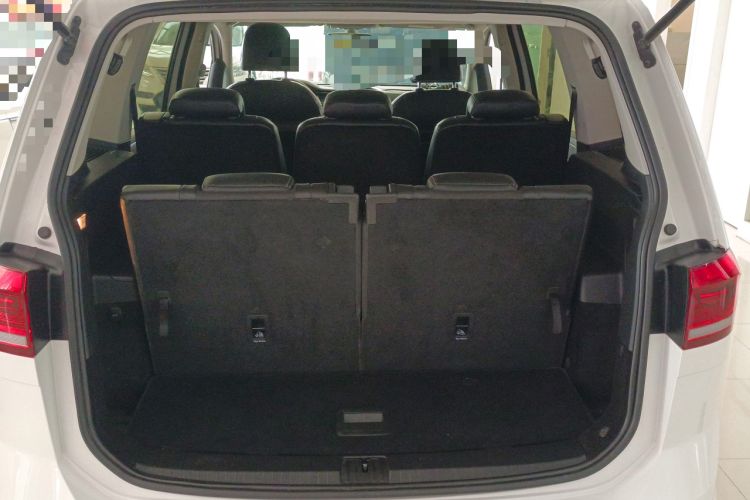 Used Volkswagen Touran 2018 Volkswagen Touran L 280TSI DSG Comfort Edition 7-seater Trunk