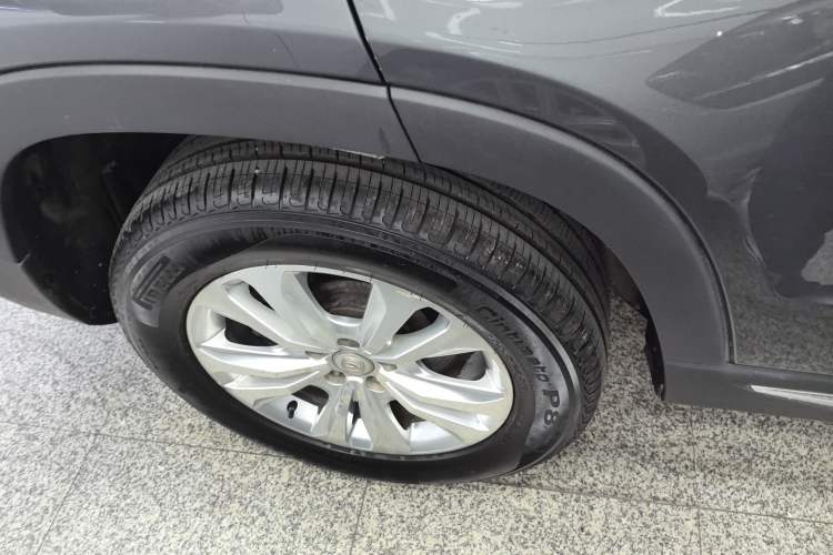 Used CHANGAN CS95 2017 2.0T Two-Wheel Drive Zhiyuan Edition Exterior 5